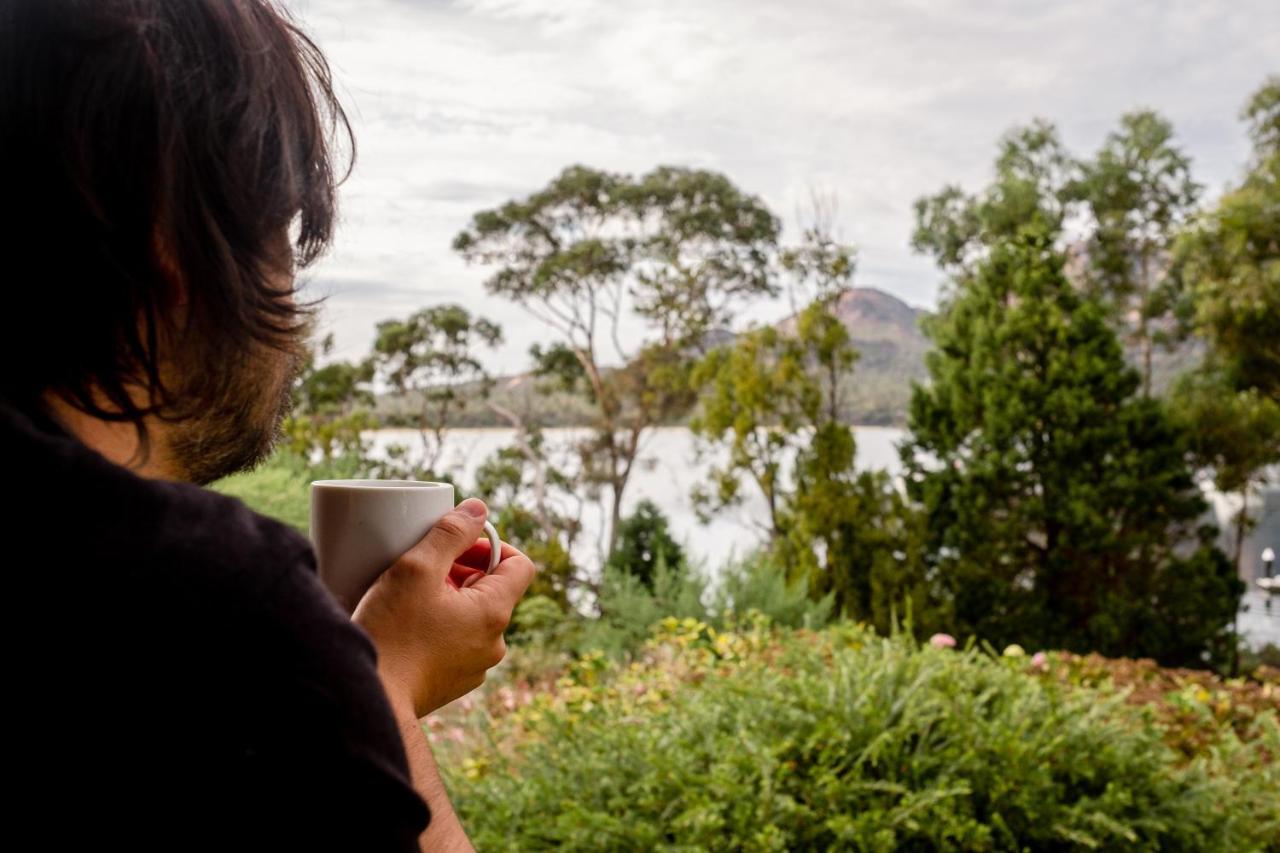 Freycinet Cottage 1 - Bluestone コールズ・ベイ エクステリア 写真